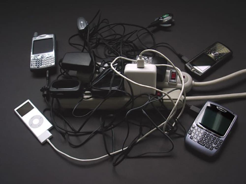 Carregador de celular com energia solar