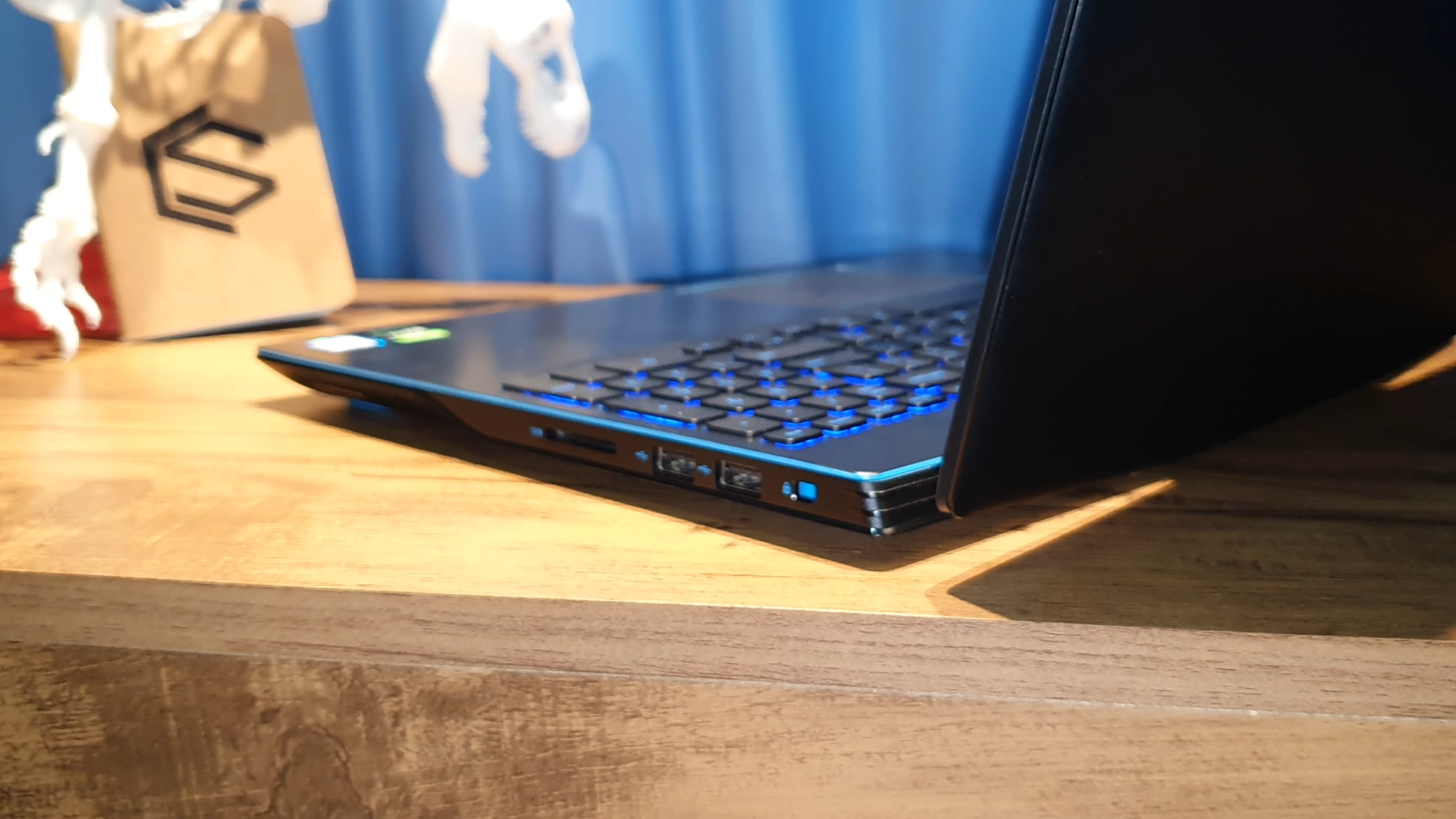 Dell G3 3590