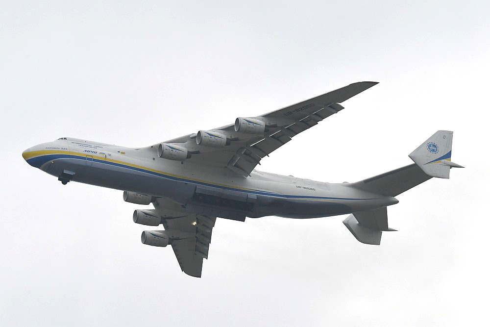 Antonov AN-225