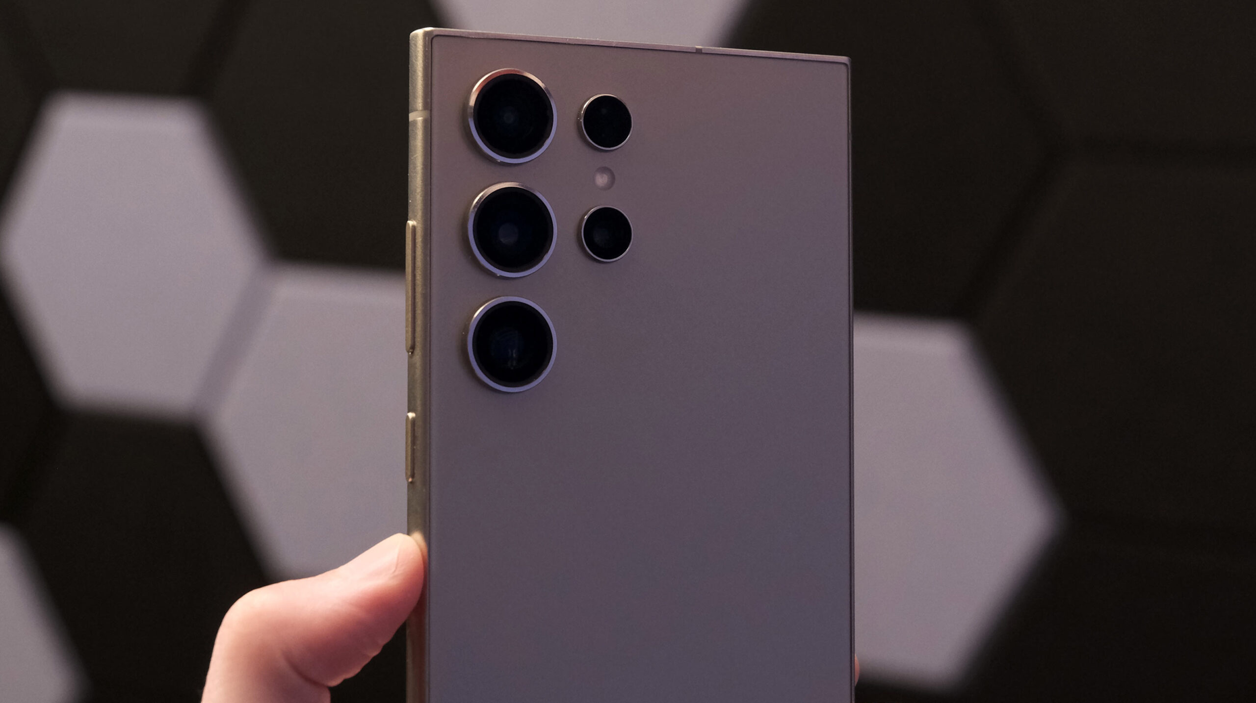 recurso-que-transforma-seu-telefone-samsung-galaxy-em-uma-webcam-sera-lancado-em-breve.jpg Samsung e Microsoft