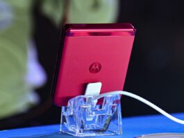 Lenovo aposta que seu smartphone Motorola pode ser o terceiro maior do mundo em 3 anos
