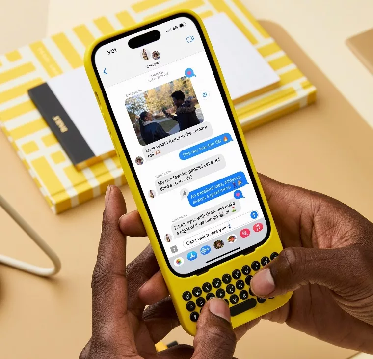 24_01_05_081733 Capa iPhone teclado